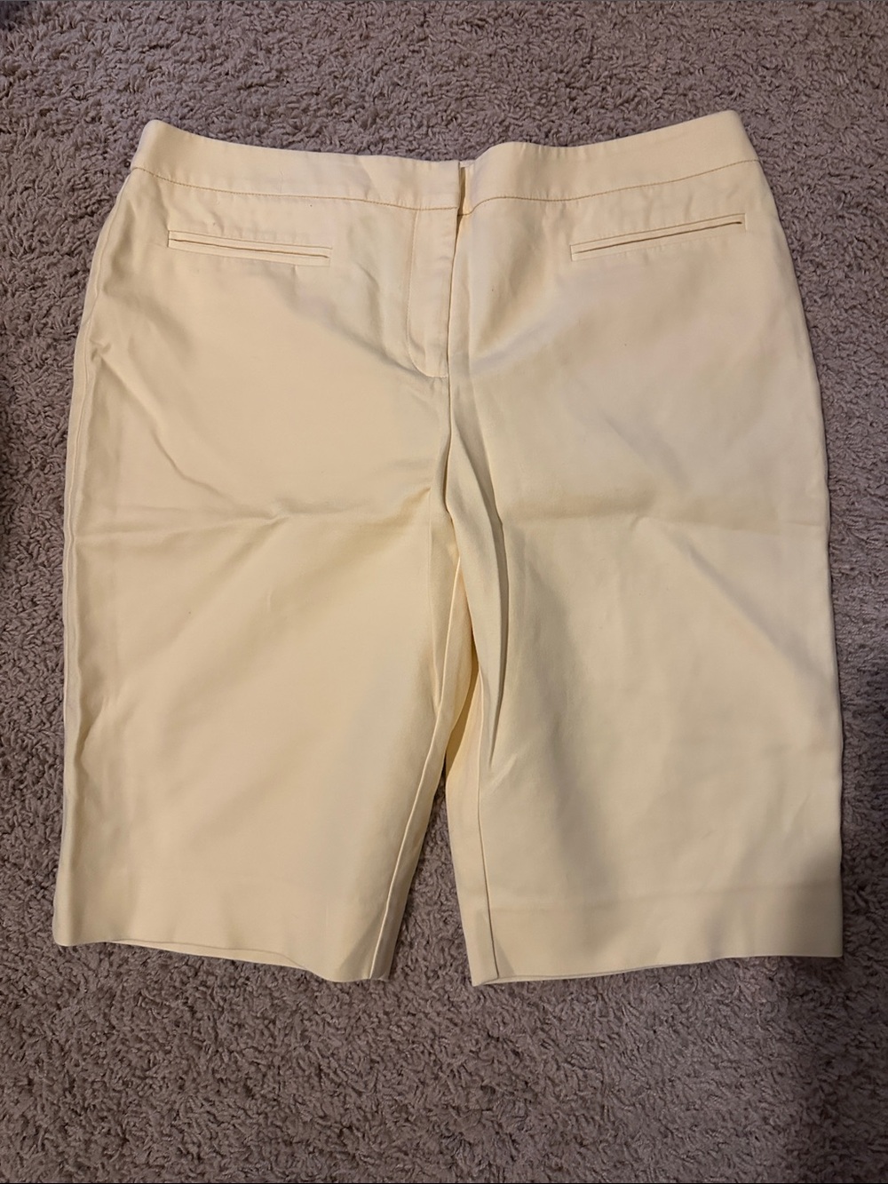 Two pairs of ladies Chico size 1.5 knee length shorts, white, and yellow - Picture 2 of 7